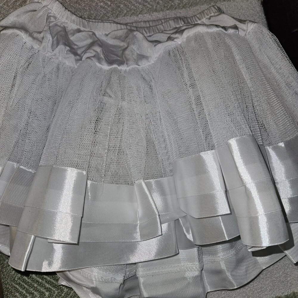 NWT SALE RARE White petticoat Leg Ave Ribbon Trim One Size